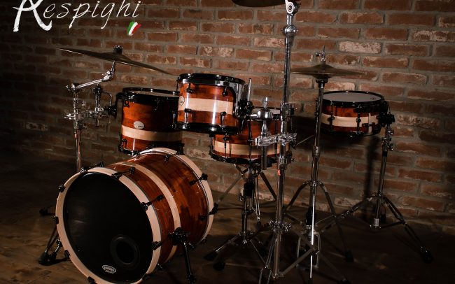 picture of a Respighi Drums drumset in padouk and maple